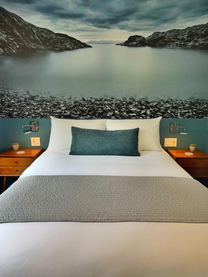 Artisan Suites On Bowen Snug Cove Exterior photo