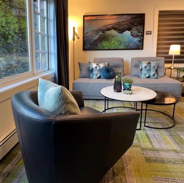 Artisan Suites On Bowen Snug Cove Exterior photo