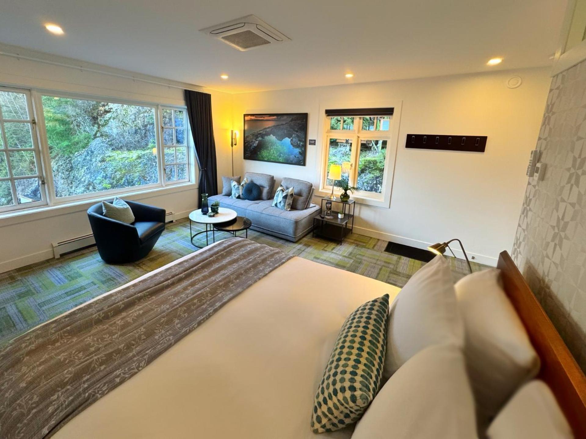 Artisan Suites On Bowen Snug Cove Exterior photo